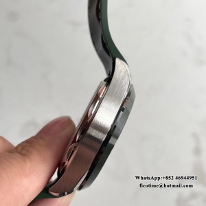 VSF A8938 Aqua Terra 150M 43mm Worldtimer SS/SS Green Dial - Image 2