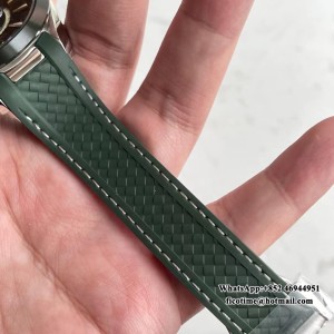 VSF A8938 Aqua Terra 150M 43mm Worldtimer SS/SS Green Dial - Image 3