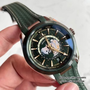 VSF A8938 Aqua Terra 150M 43mm Worldtimer SS/SS Green Dial - Image 4