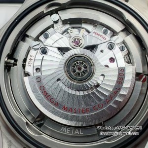VSF A8800 Seamaster Diver 300M “No Time To Die” 42mm NTTD Black Dial titanium Bracelet V6 - Image 4
