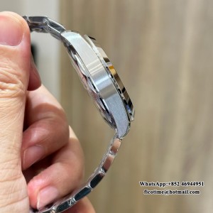 VSF A8938 Aqua Terra 150M Worldtimer 43mm SS/SS Blue Dial - Image 6