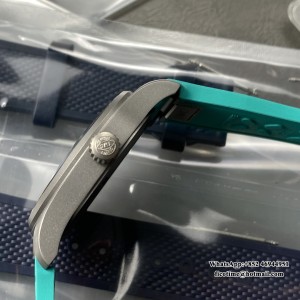 M+F  Mark XX Mercedes-AMG PETRONAS TI/RU Blk MY9015 - Image 4