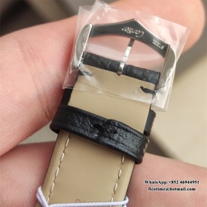 AF Quartz Tank Must 33.7x25.5mm  White Dial Black Leather Strap - Image 4