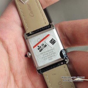 AF Quartz Tank Must 33.7x25.5mm  White Dial Black Leather Strap - Image 8