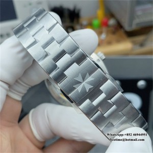 8F A5100 Overseas 4500V 41mm Green Dial SS Bracelet - Image 4