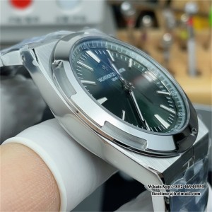 8F A5100 Overseas 4500V 41mm Green Dial SS Bracelet - Image 6