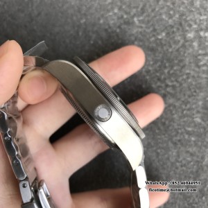 XF A2824 Black Pelagos 42MM  Gray Titanium Bracelet - Image 7