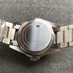 XF A2824 Black Pelagos 42MM  Gray Titanium Bracelet - Image 8