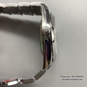VSF VS3230 Explorer I 224270 40mm  Black Dial SS Bracelet - Image 9