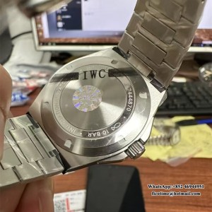 V7F A2892 IWC Ingeniuer Automatic 40mm SS/SS Green Dial - Image 6