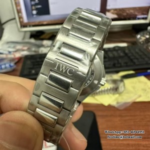 V7F A2892 IWC Ingeniuer Automatic 40mm SS/SS Green Dial - Image 7