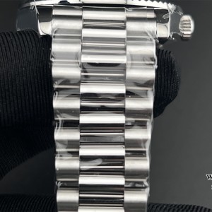 GMF A3255 DayDate 40MM White Dial Roma Marker President Bracelet - Image 9