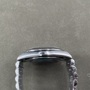 QF Gain Weight V6 A2836 DayDate 40MM White Dial Roma Marker President Bracelet - Image 4