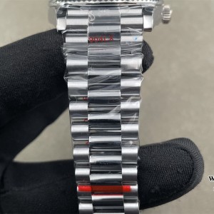 QF Gain Weight V6 A2836 DayDate 40MM White Dial Roma Marker President Bracelet - Image 5