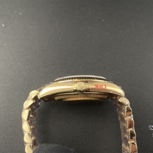 QF Gain Weight V6 A2836 DayDate 40MM YG YG Dial Diamond Marker President Bracelet - Image 4