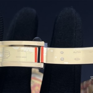 QF Gain Weight V6 A2836 DayDate 40MM Gradual Green Dial President Bracelet - Image 4