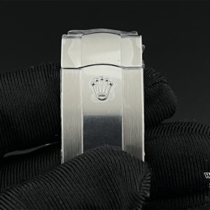 ZF A2824 Skydweller 42mm Green Dial Oyster Bracelet - Image 3