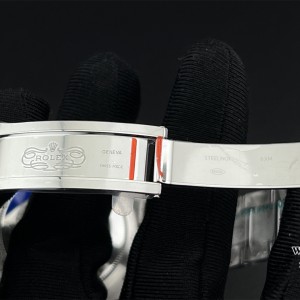 ZF A2824 Skydweller 42mm Green Dial Oyster Bracelet - Image 4