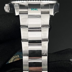 ZF A2824 Skydweller 42mm White Dial Oyster Bracelet - Image 2