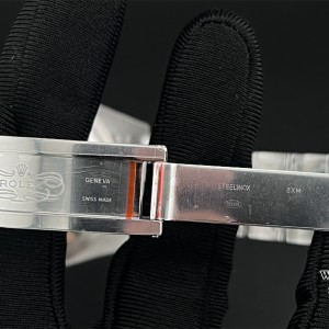 ZF A2824 Skydweller 42mm White Dial Oyster Bracelet - Image 4