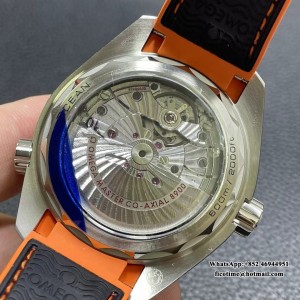 VSF A8900 Planet Ocean 600M 43.5mm 1/4 Orange Black Dial Black Rubber Strap VSF A8900 43.5mm  Black Rubber Strap VSF - Image 3