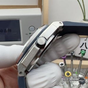 APSF SA4308 AP Royal Oak Offshore 42mm 15720 Blue Dial Blue Rubber Strap - Image 7