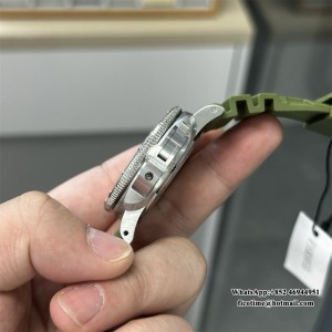 VSF P9000 PAM1055 42mm Submersible Green Dial Green Rubber Strap - Image 5