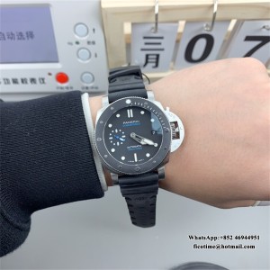 VSF P9001 PAM683 42mm Submersible Black Dial Black Rubber Strap - Image 4