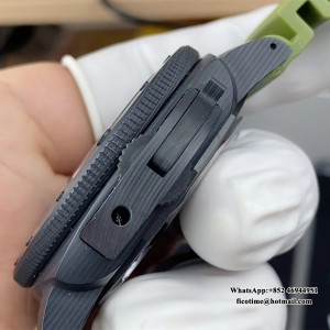 VSF P9000 PAM961 47mm Submersible Carbon Black Dial Green Rubber Strap - Image 8