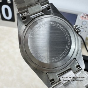 ZF A2824 Black Bay GMT 41mm Blue/Red Bezel White Dial SS Bracelet - Image 4