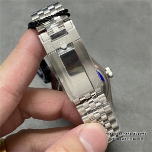 ZF A2824 Black Bay 41mm Red Bezel Black Dial SS Bracelet - Image 8