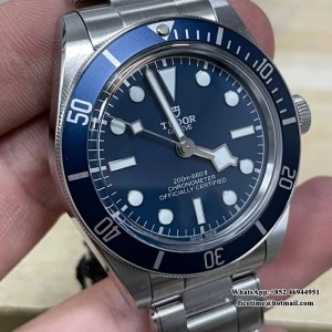ZF A2836 Black Bay BB58 39mm Blue Dial SS Bracelet - Image 3
