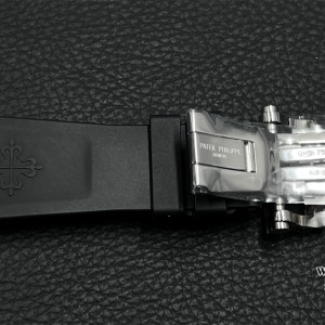 PPF A324SC Nautilus 5711 40mm White Black Rubber Strap - Image 4