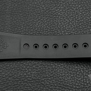 PPF A324SC Nautilus 5711 40mm White Black Rubber Strap - Image 5