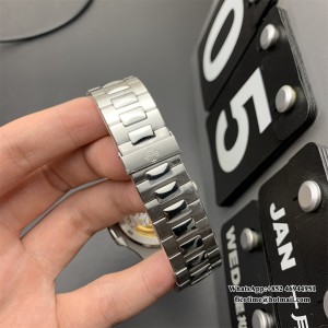 PPF A324SC Nautilus 5711 40mm Green Dial SS Bracelet - Image 4