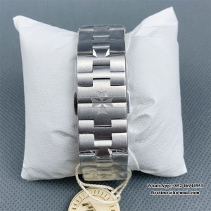 ZF A5100 Overseas 41mm 4500V Silver Dial SS Bracelet - Image 5