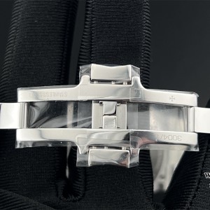 PPF A1226SC Overseas 42mm 47040 Blue Dial SS Bracelet - Image 9