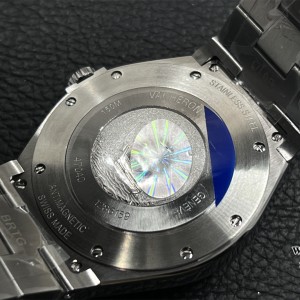 PPF A1226SC Overseas 42mm 47040 Grey Dial SS Bracelet - Image 6