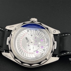 VSF A8938 Aqua Terra 150M Worldtimer 43mm Ti/RU Grey Dial - Image 3