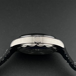 VSF A8938 Aqua Terra 150M Worldtimer 43mm Ti/RU Grey Dial - Image 5