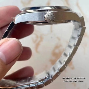 VSF A8938 Aqua Terra 150M Worldtimer 43mm SS/SS Blue Dial - Image 3