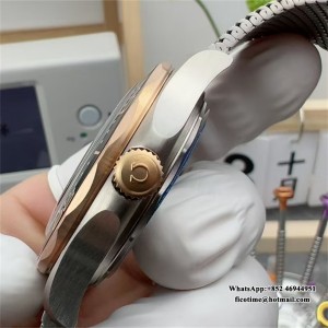 VSF A8806 Seamaster 300m 2024 42mm TI/TI Green Dial - Image 4