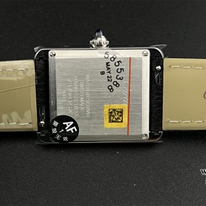 AF Quartz Tank Must 33.7x25.5mm  White Dial Black Leather Strap - Image 9