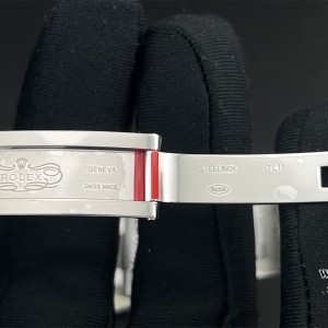 VSF VS3230 Explorer I 124270 36mm SS Bracelet Black Dial - Image 6