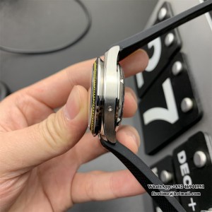 HRF A7750 Speedmaster 40mm Racing Master White/Black Dial Black Rubber Strap - Image 6