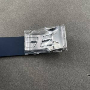 JJ+F A1110 Classic Fusion 42mm Blue Dial Blue Rubber Strap - Image 5