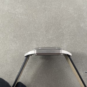 F1F Quartz Santos Dumont 43.5x31.4mm White Dial Black Leather Strap - Image 7