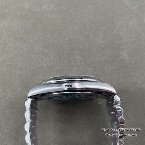 QF Gain Weight V6 A2836 DayDate 40MM White Dial Roma Marker President Bracelet - Image 4
