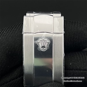 ZF A2824 Skydweller 42mm White Dial Oyster Bracelet - Image 6