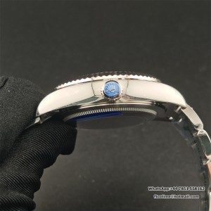ZF A2824 Skydweller 42mm Blue Dial Oyster Bracelet - Image 5